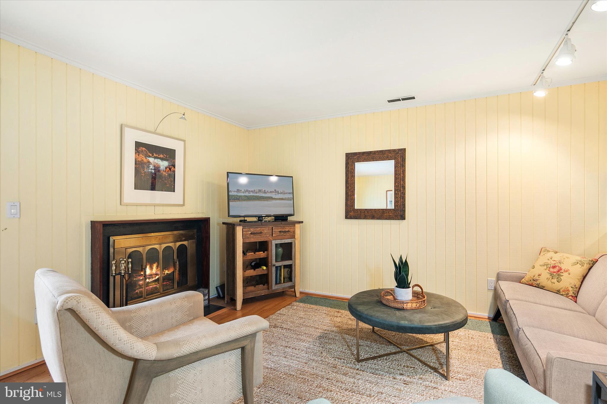 VILLAS OF BETHANY WEST - Residential