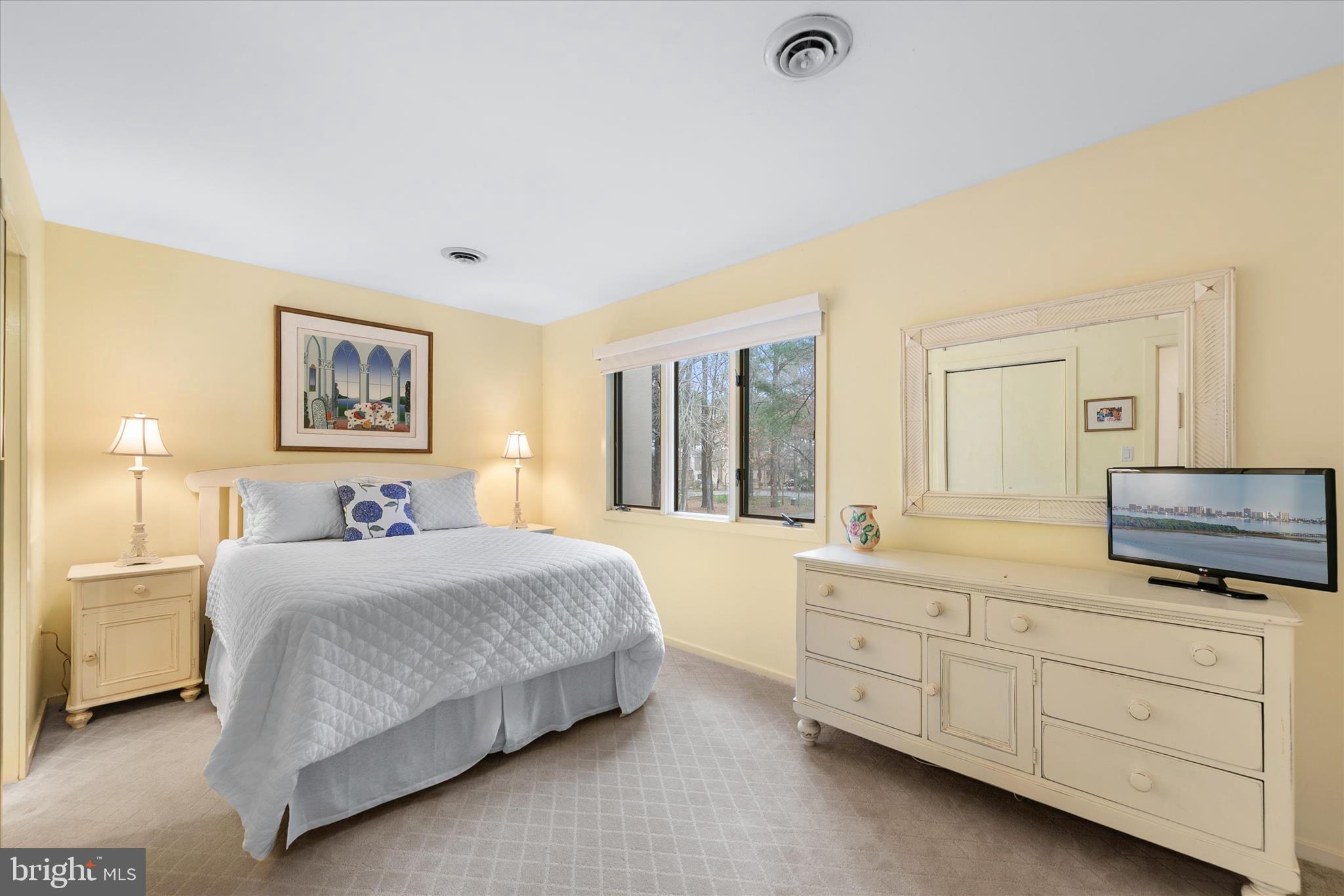 VILLAS OF BETHANY WEST - Residential