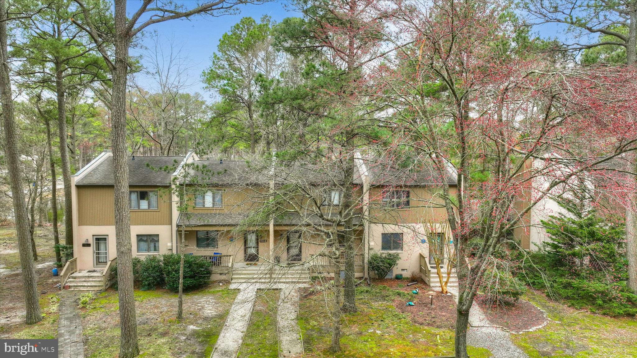 VILLAS OF BETHANY WEST - Residential