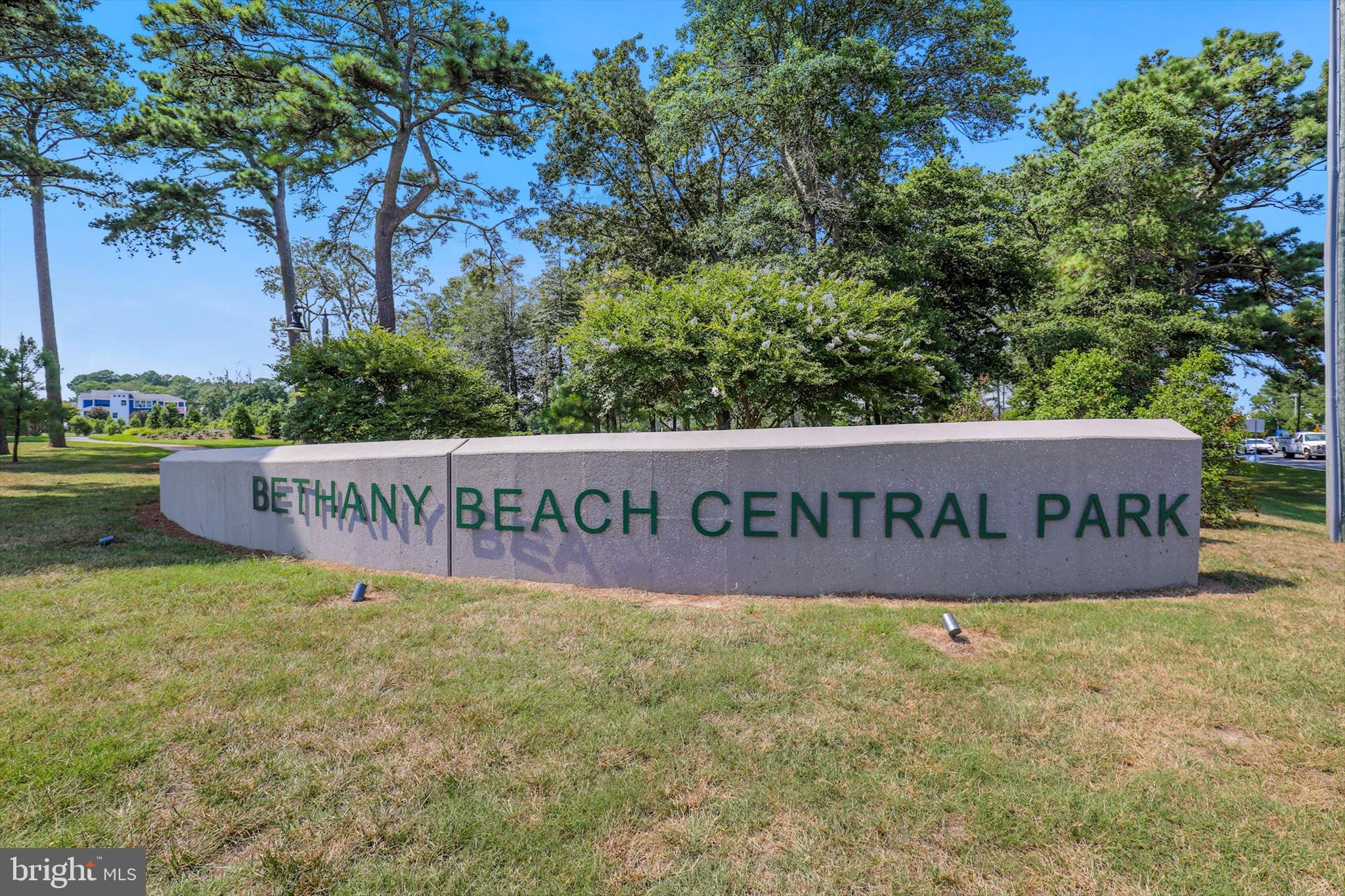 VILLAS OF BETHANY WEST - Residential