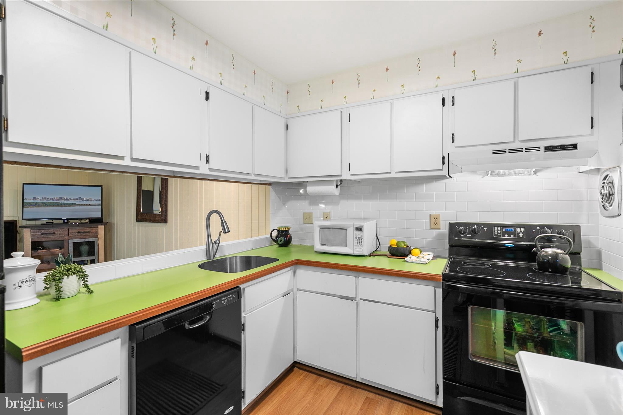 VILLAS OF BETHANY WEST - Residential