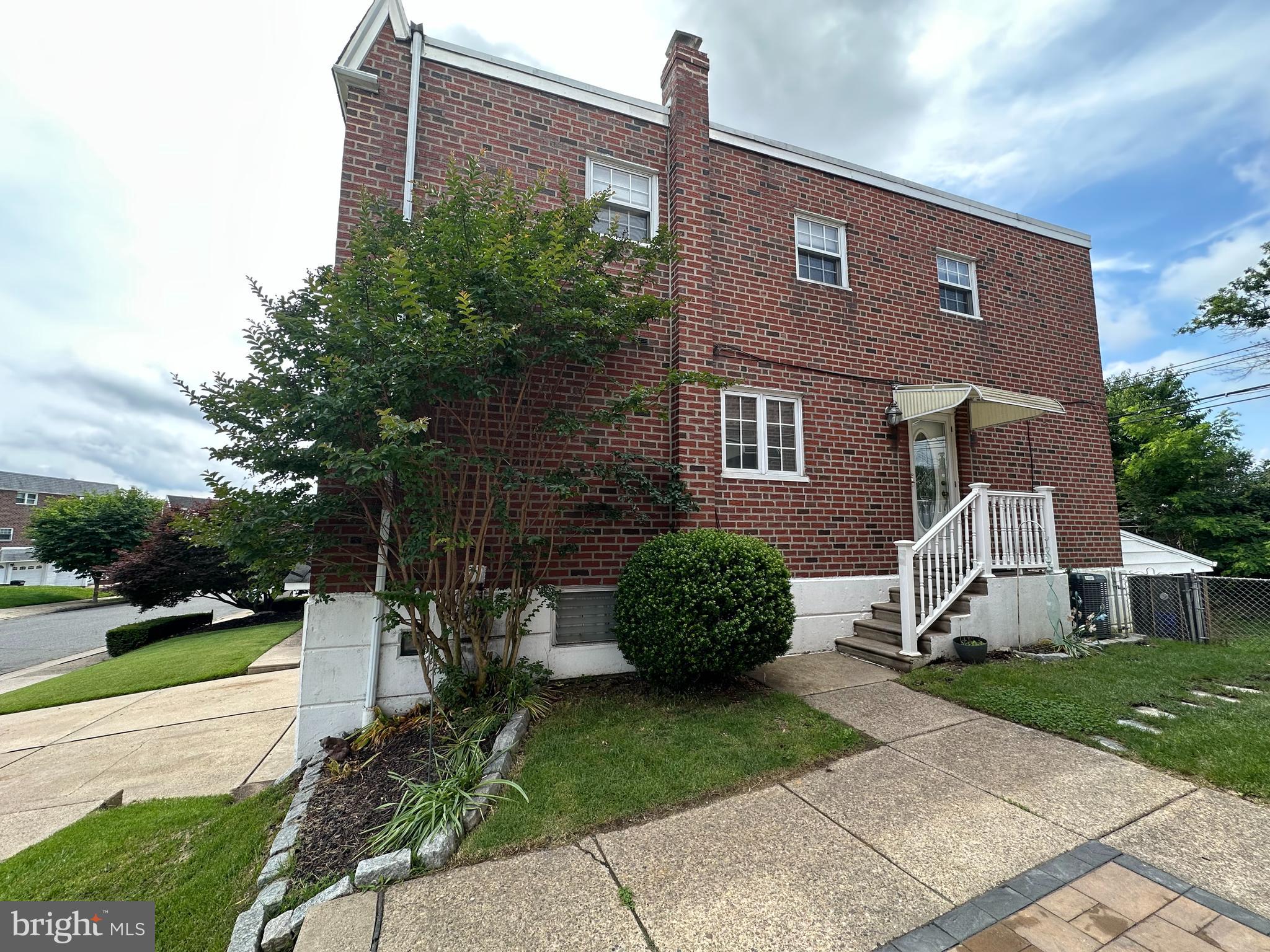 124 MEADOW LANE