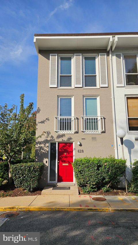 628 3RD STREET SW 115 WASHINGTON DC 20024