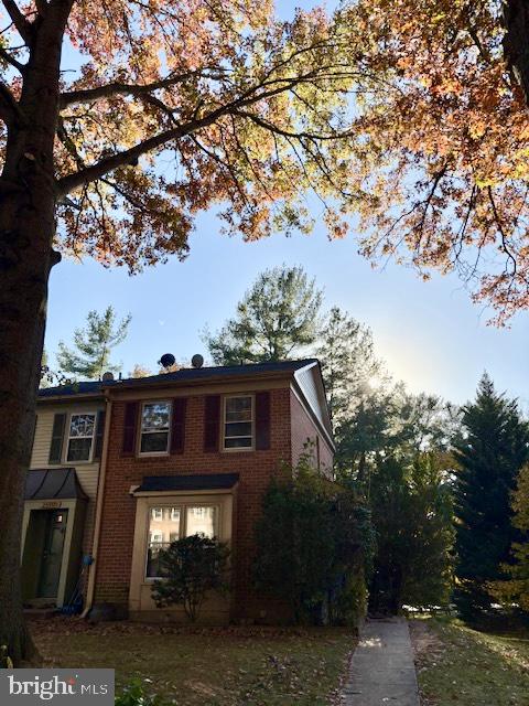 ESSEX PLACE - Residential Lease