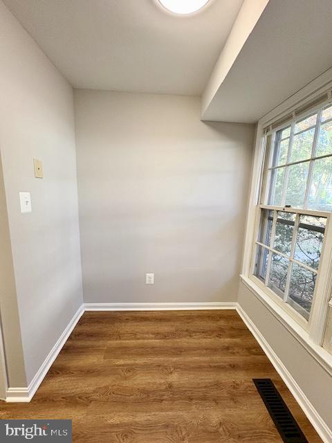 ESSEX PLACE - Residential Lease