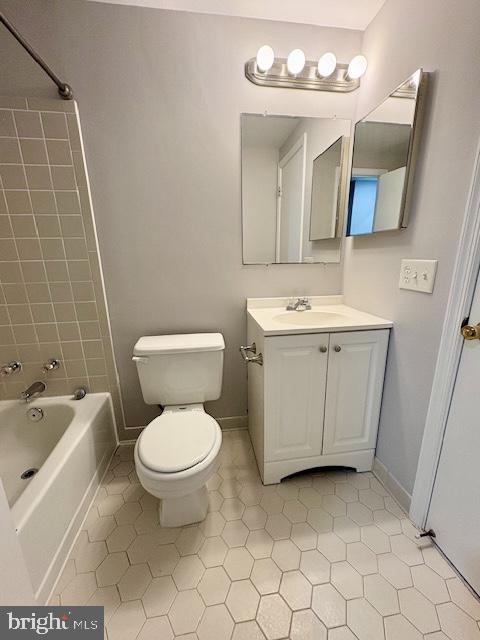 ESSEX PLACE - Residential Lease