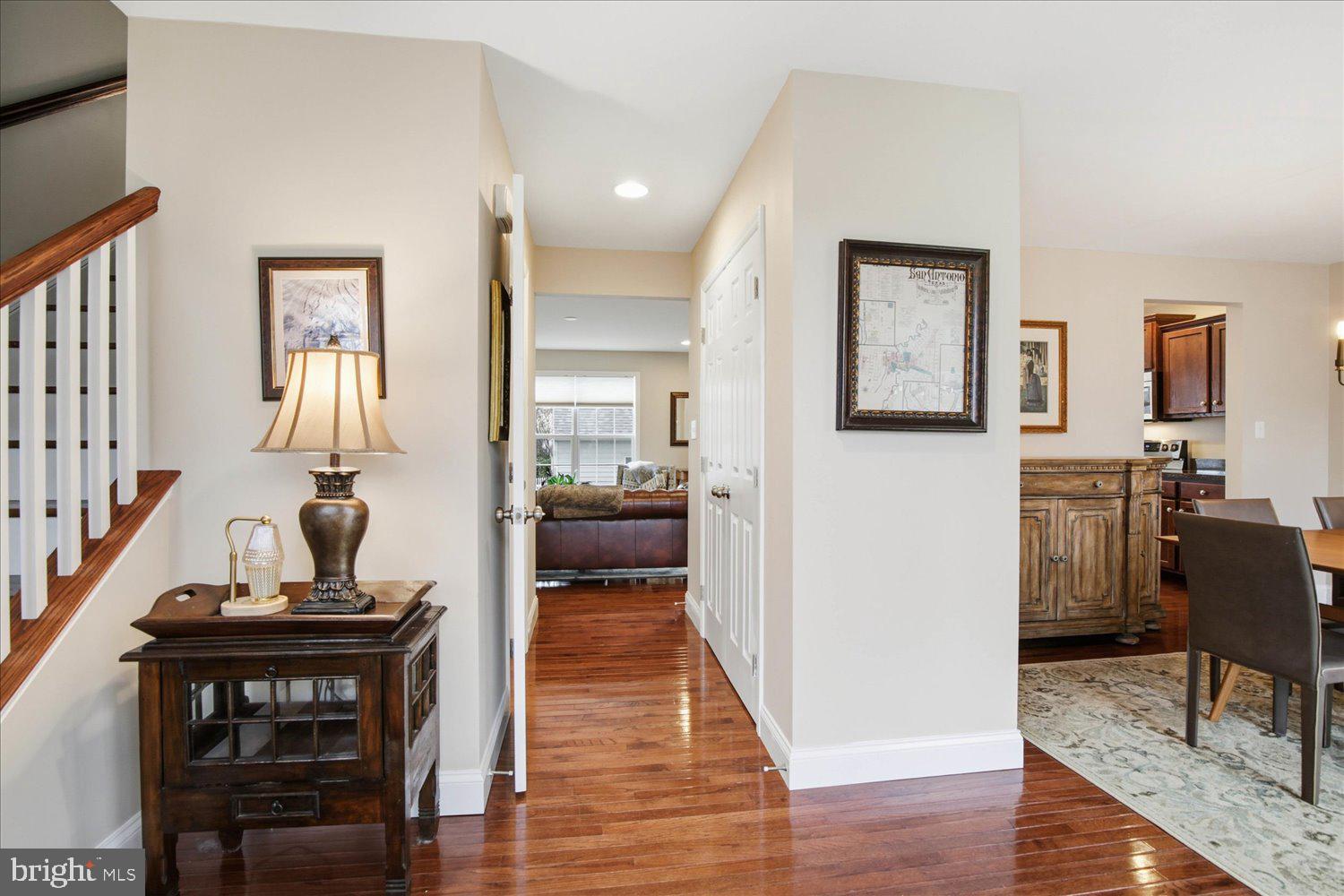 FLORIN HILL - Residential