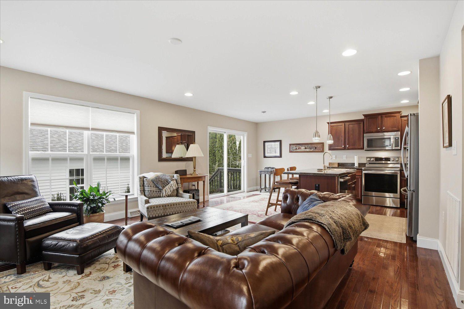 FLORIN HILL - Residential