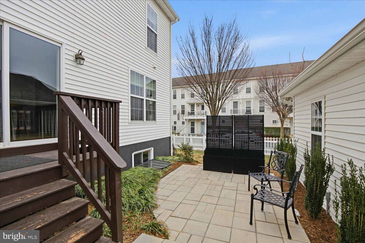 FLORIN HILL - Residential