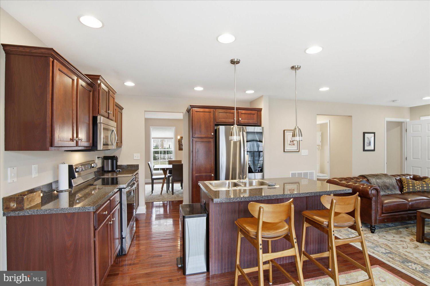 FLORIN HILL - Residential