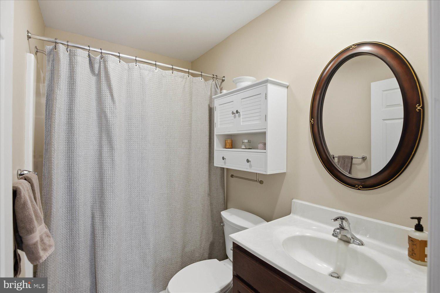 FLORIN HILL - Residential