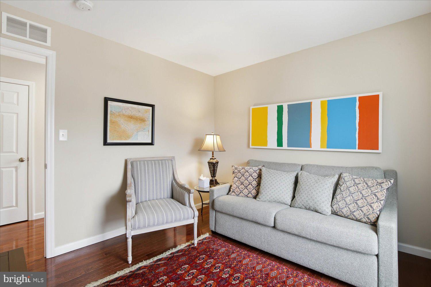 FLORIN HILL - Residential