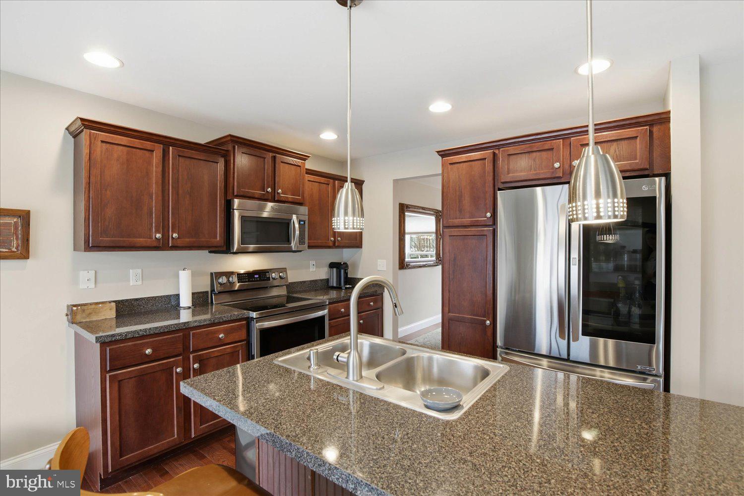 FLORIN HILL - Residential