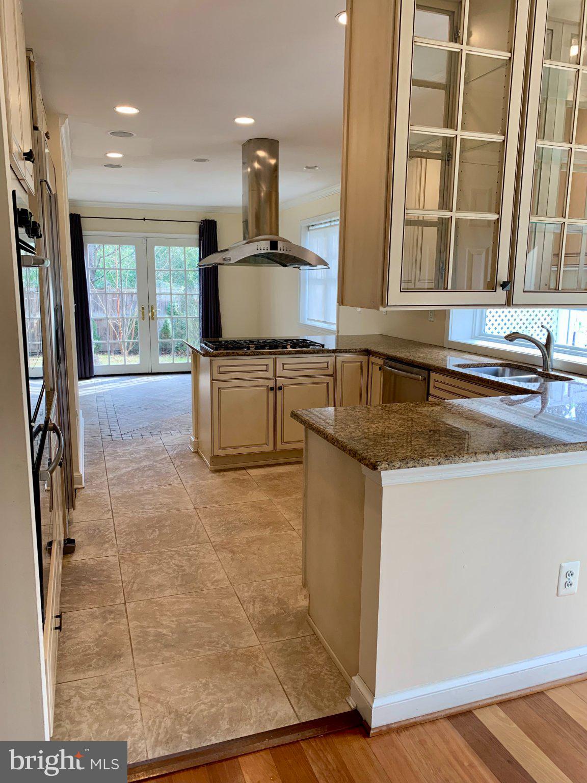 4105 EDGEVALE COURT