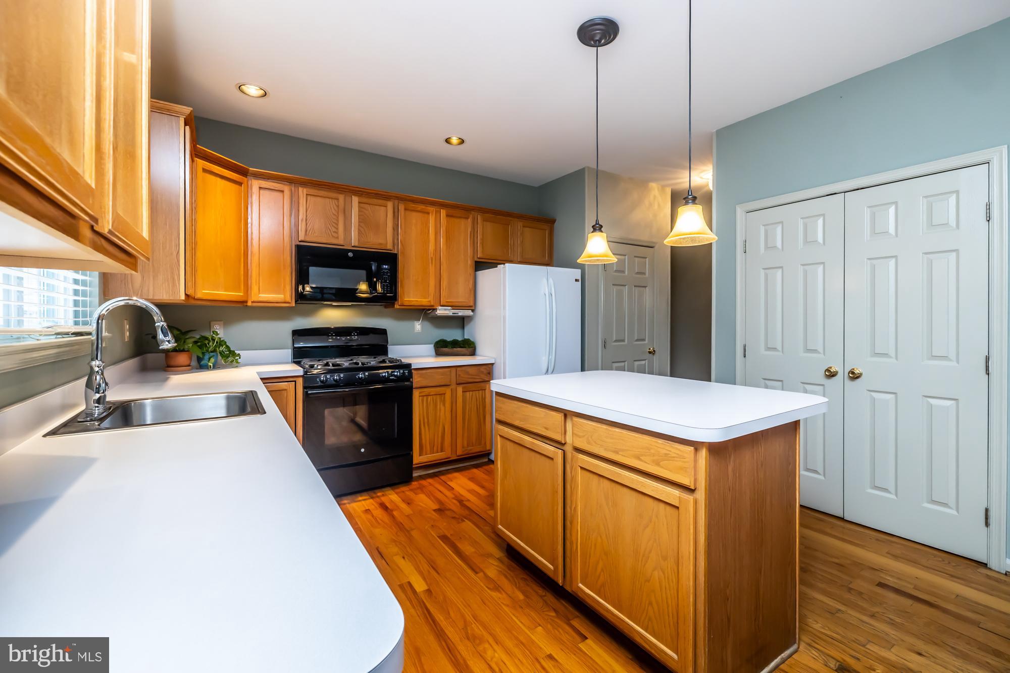 MAYFIELD - Residential