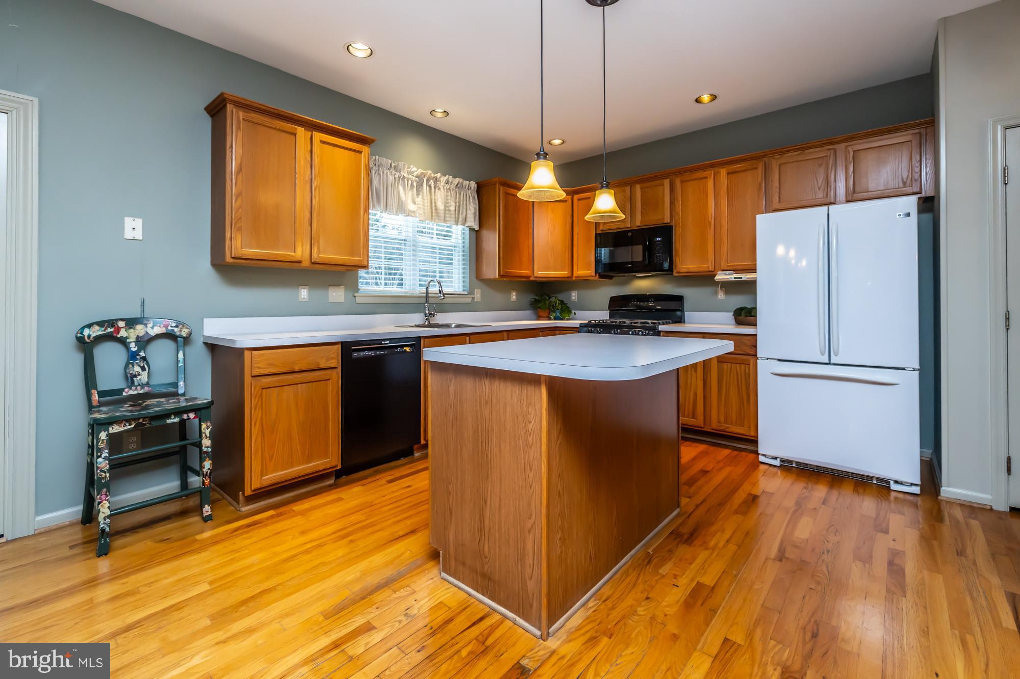 MAYFIELD - Residential