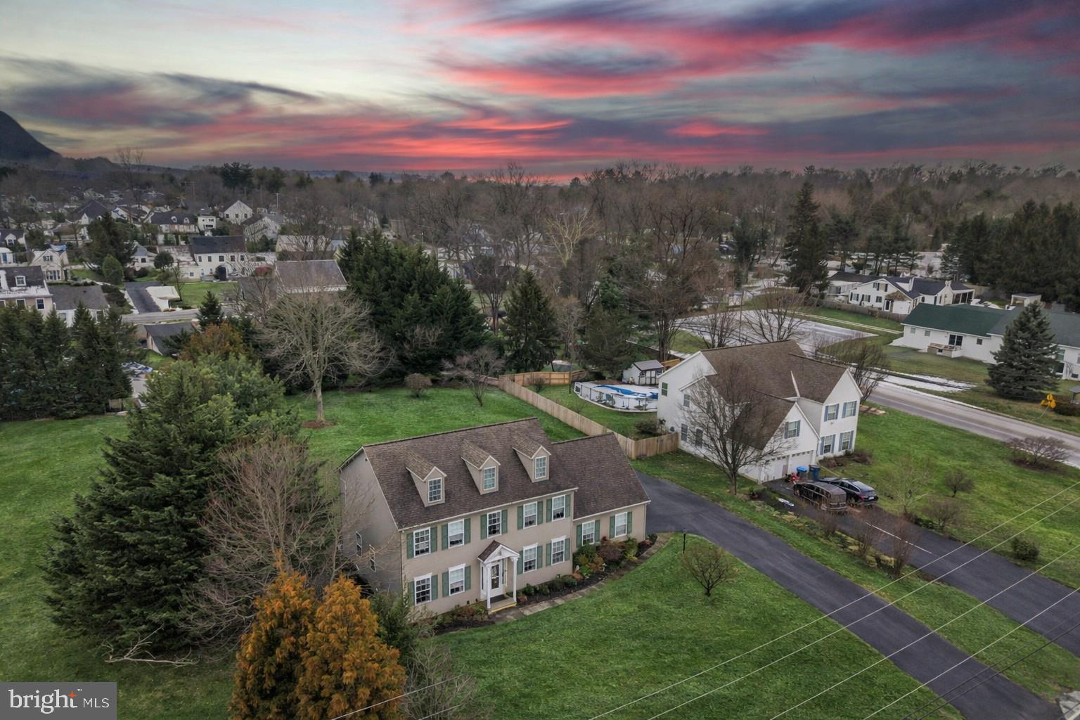 MAYFIELD - Residential