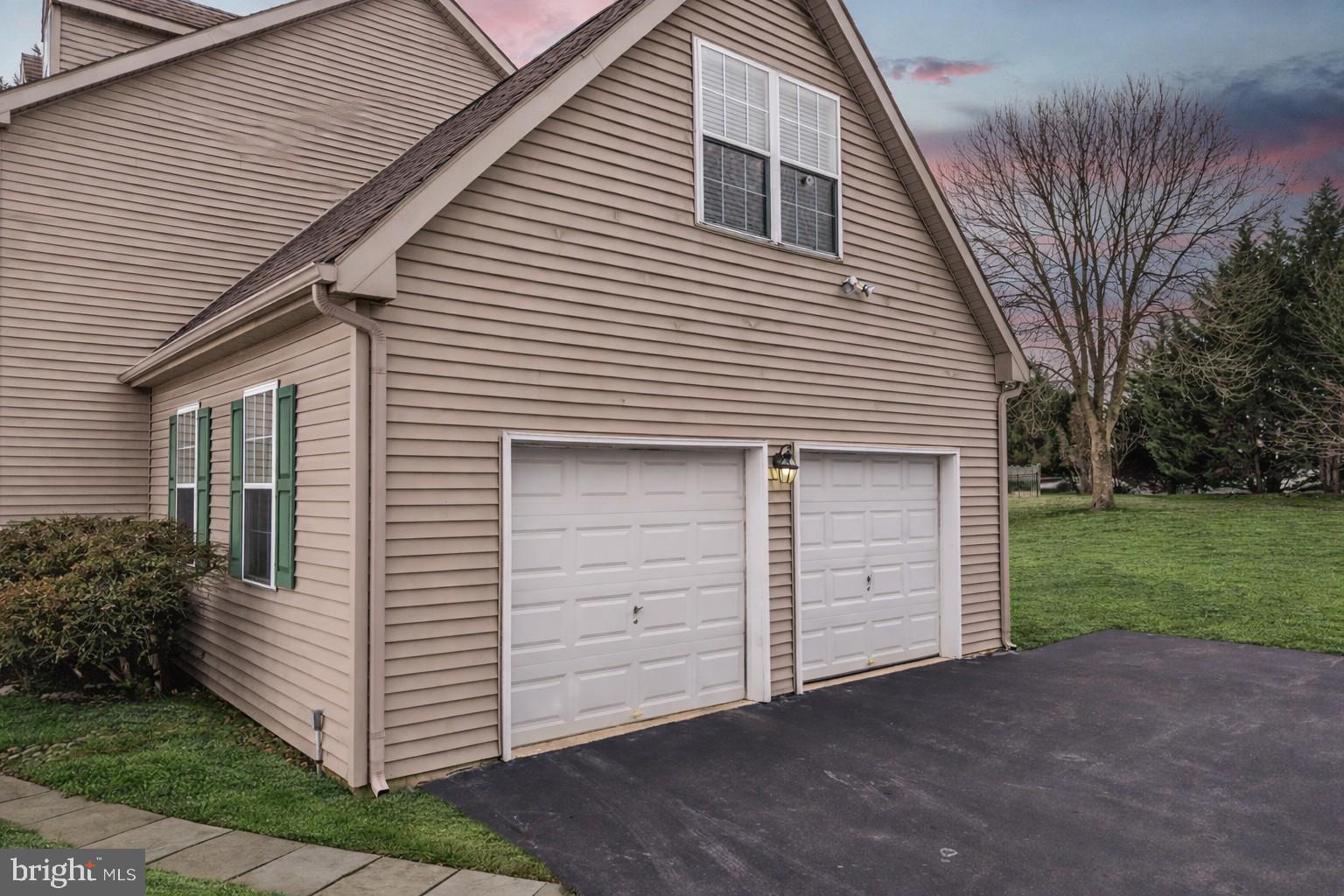 MAYFIELD - Residential