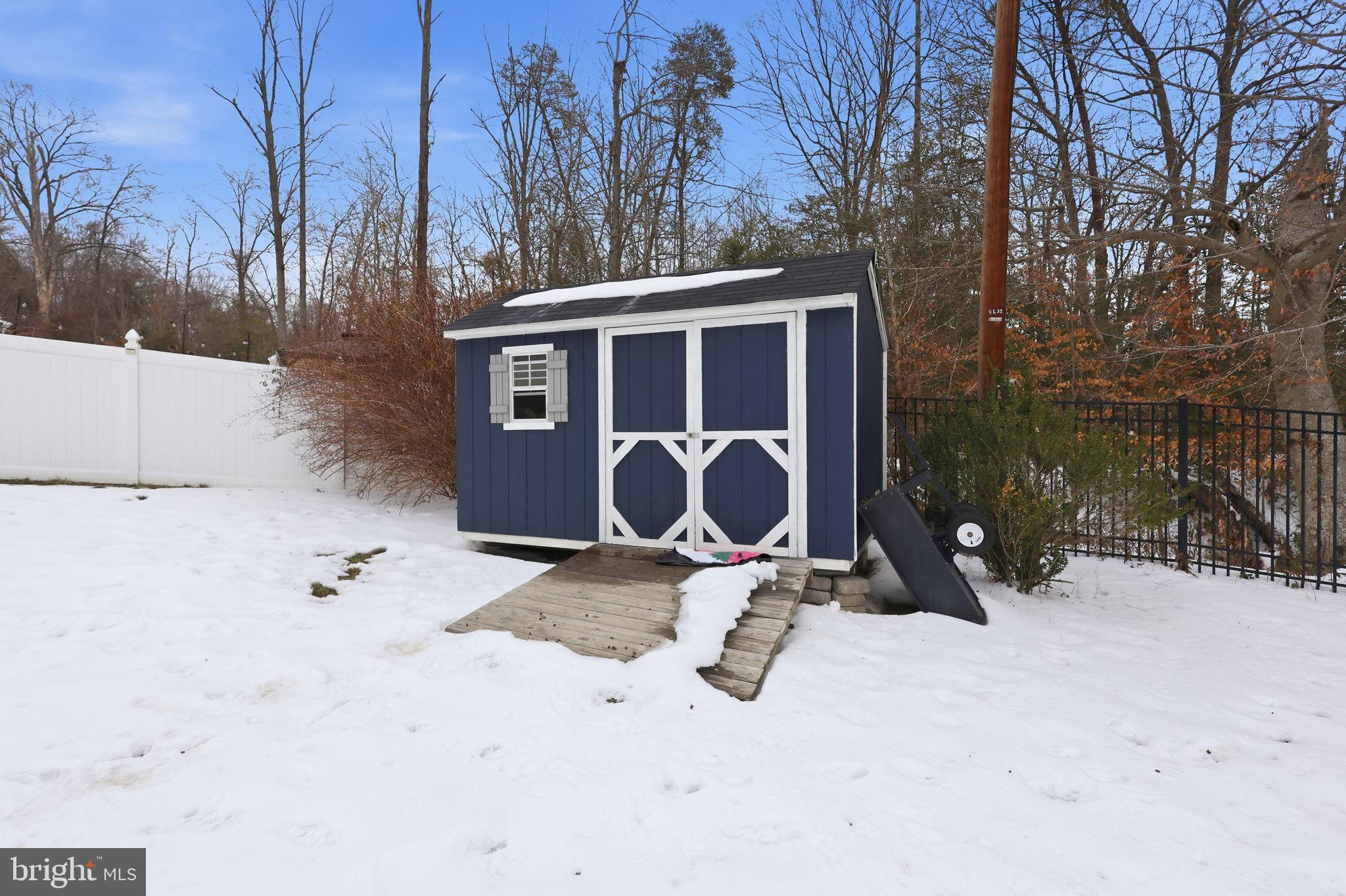 HOLLY RIDGE - Residential