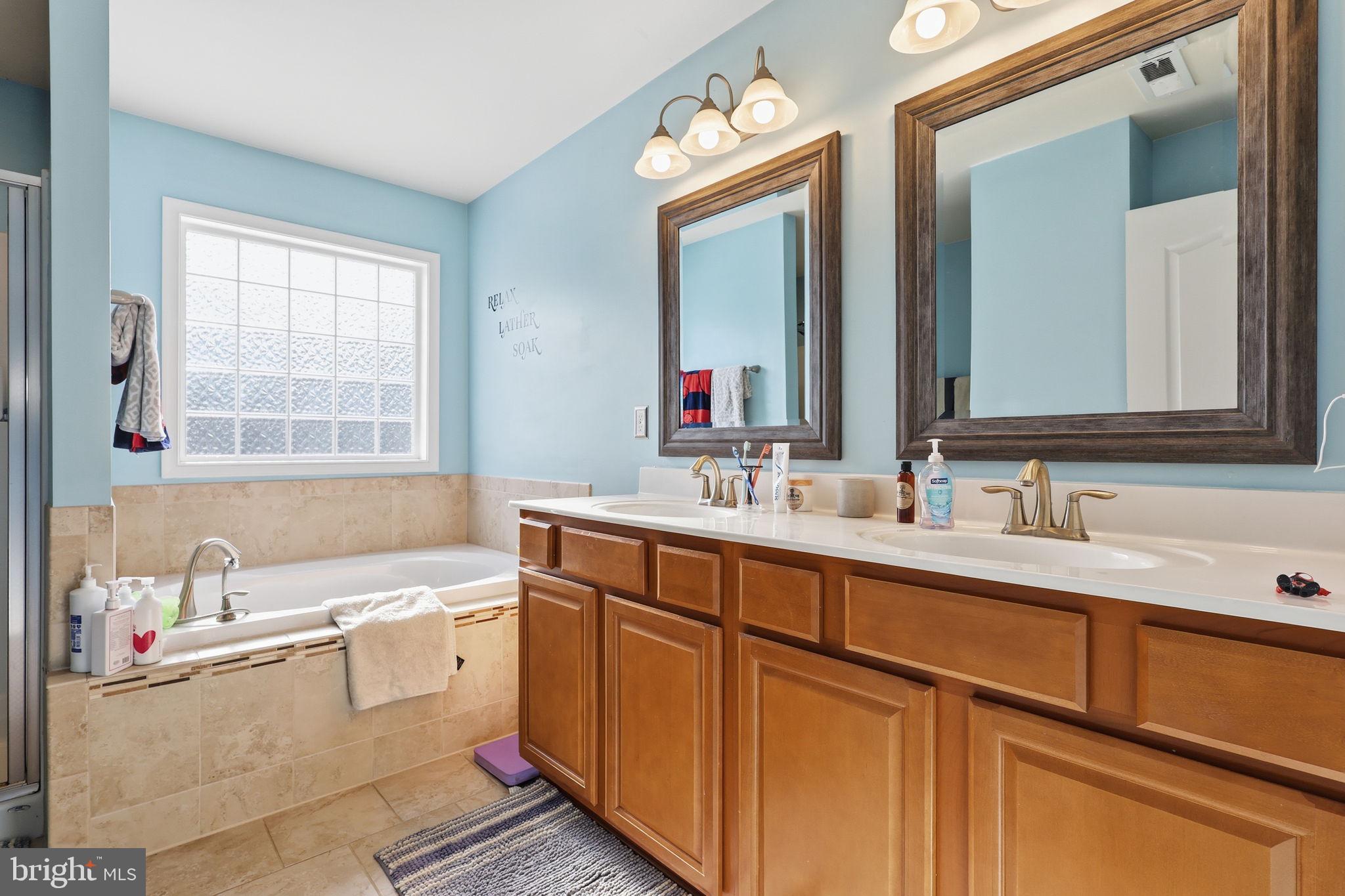 HOLLY RIDGE - Residential