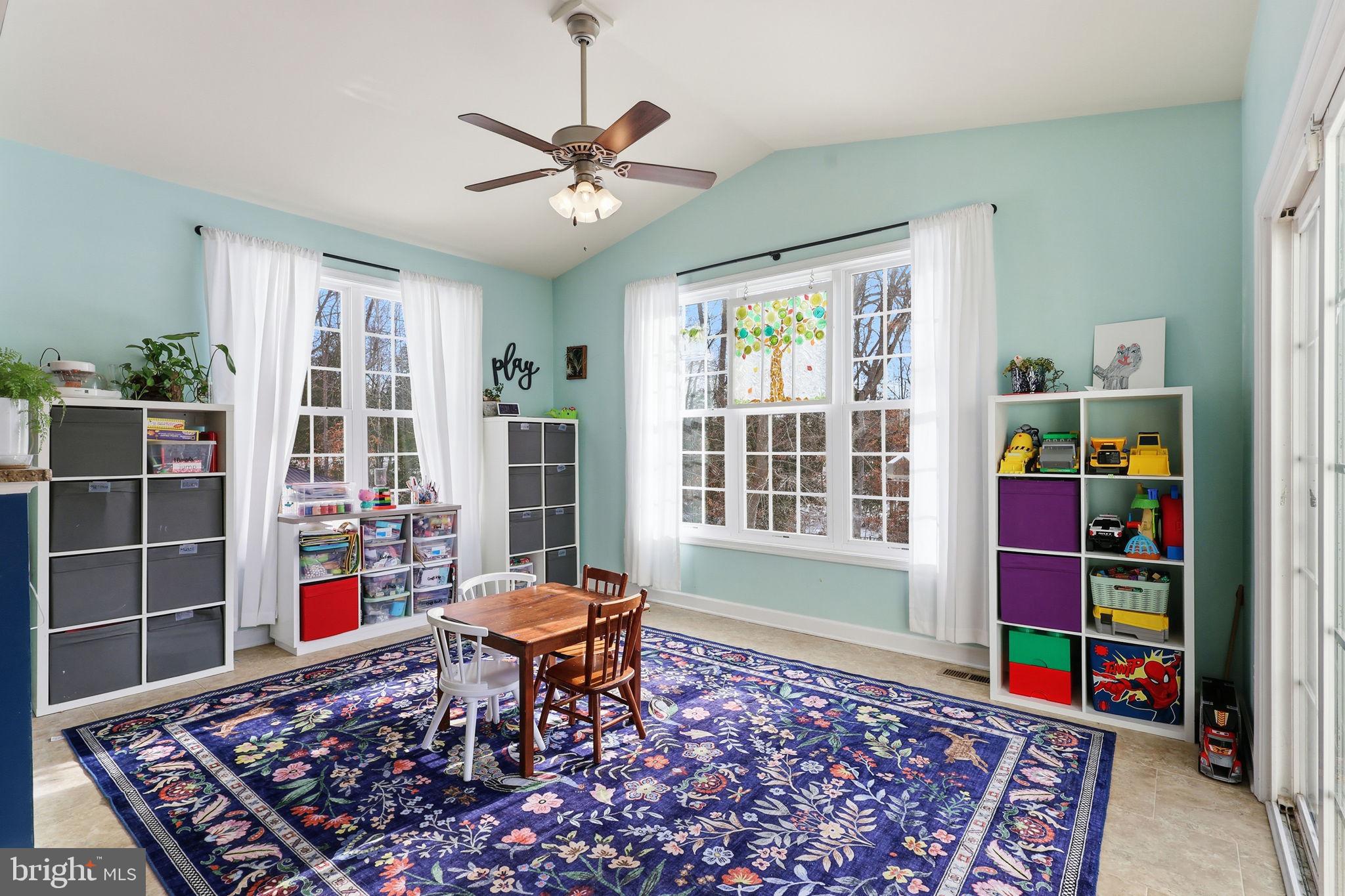 HOLLY RIDGE - Residential