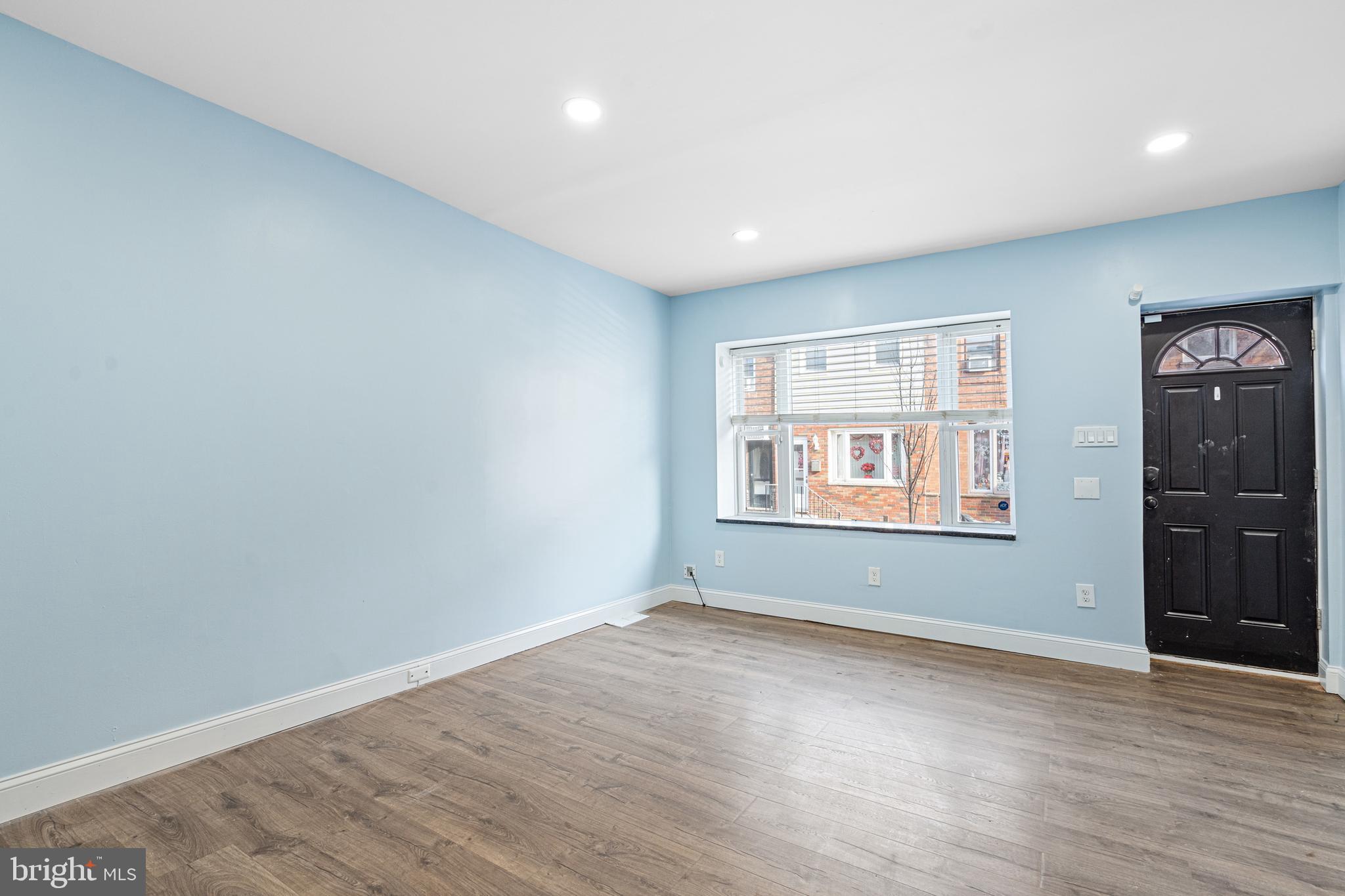 LOWER MOYAMENSING - Residential