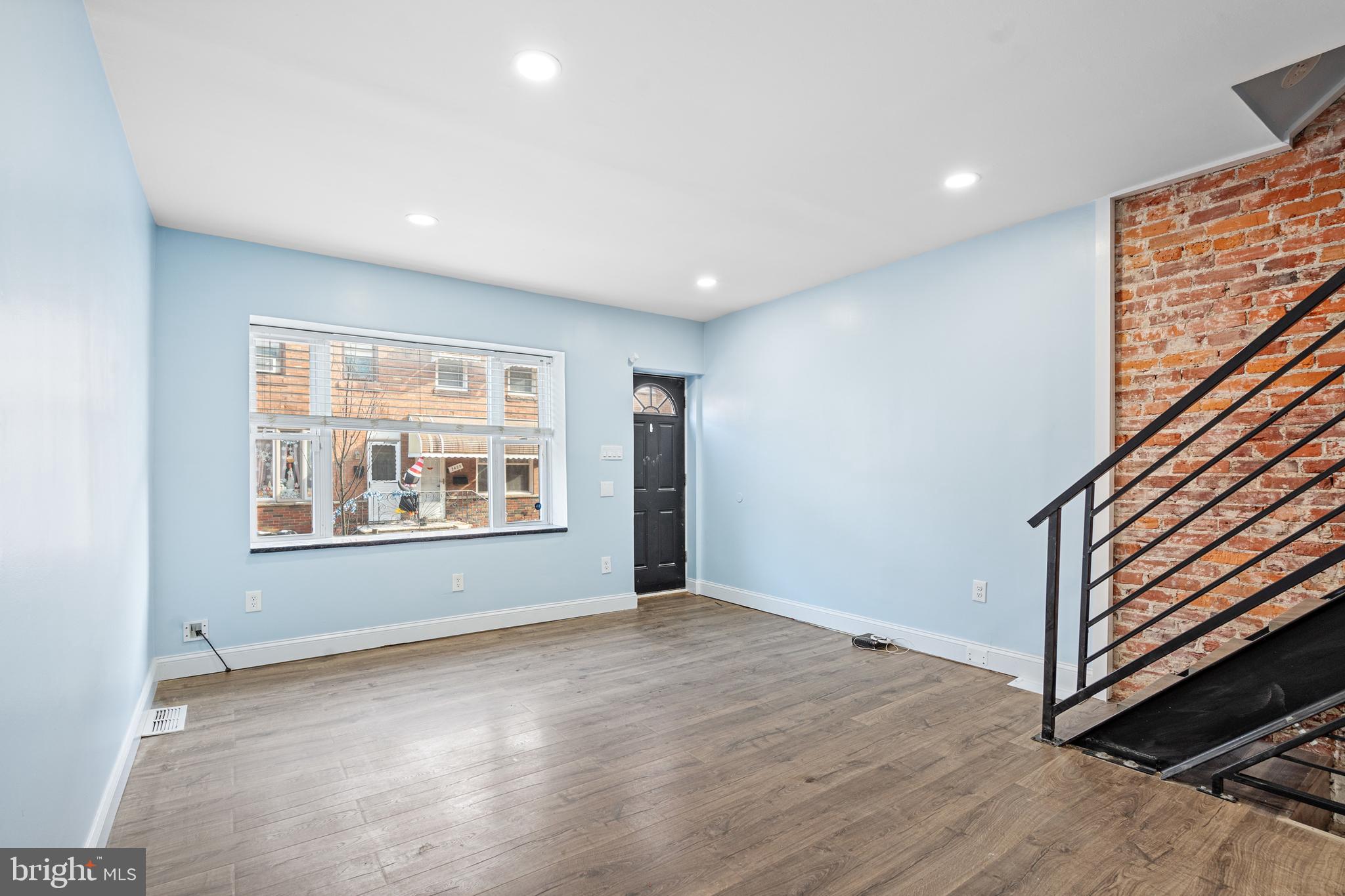 LOWER MOYAMENSING - Residential