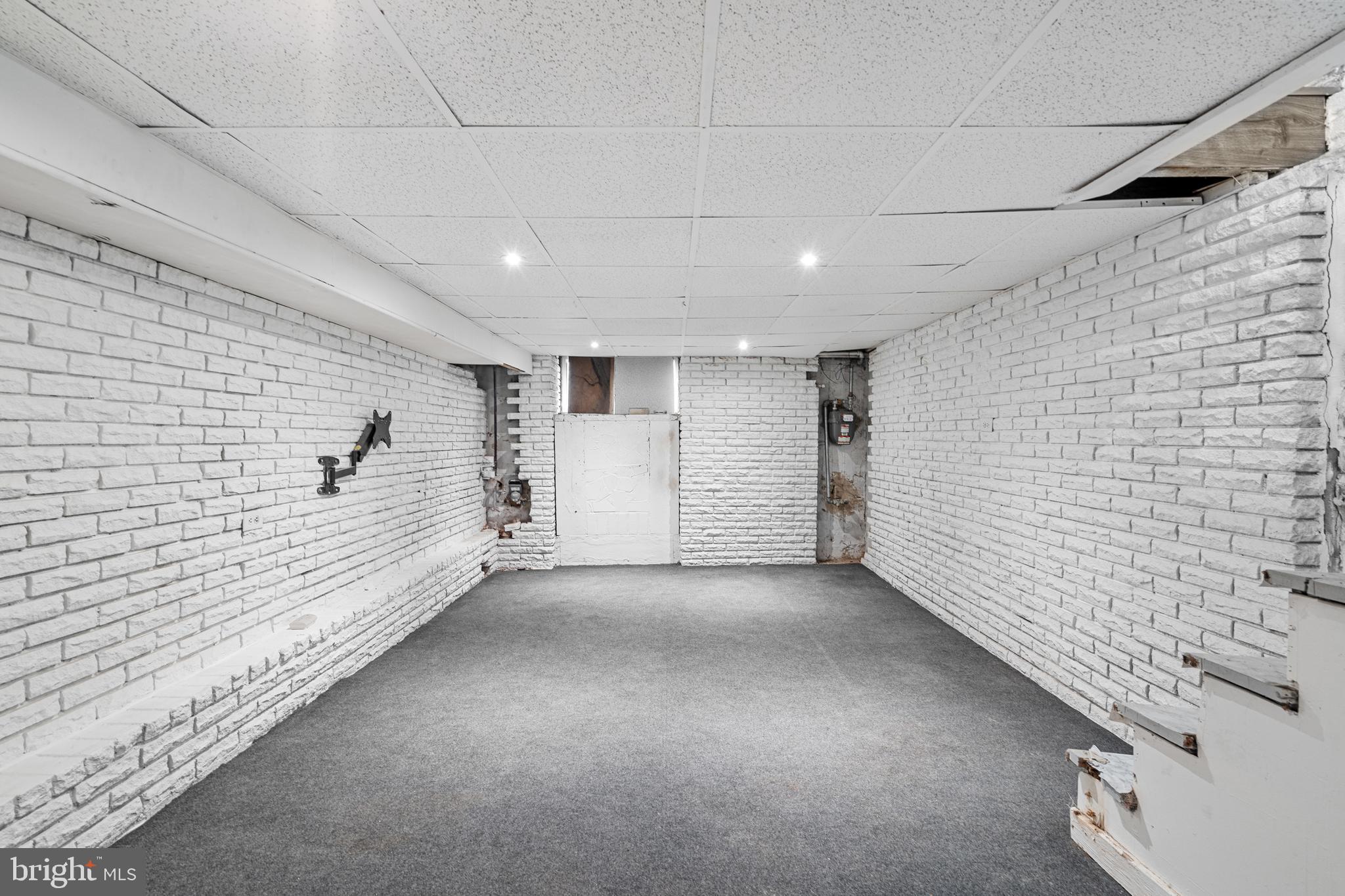 LOWER MOYAMENSING - Residential