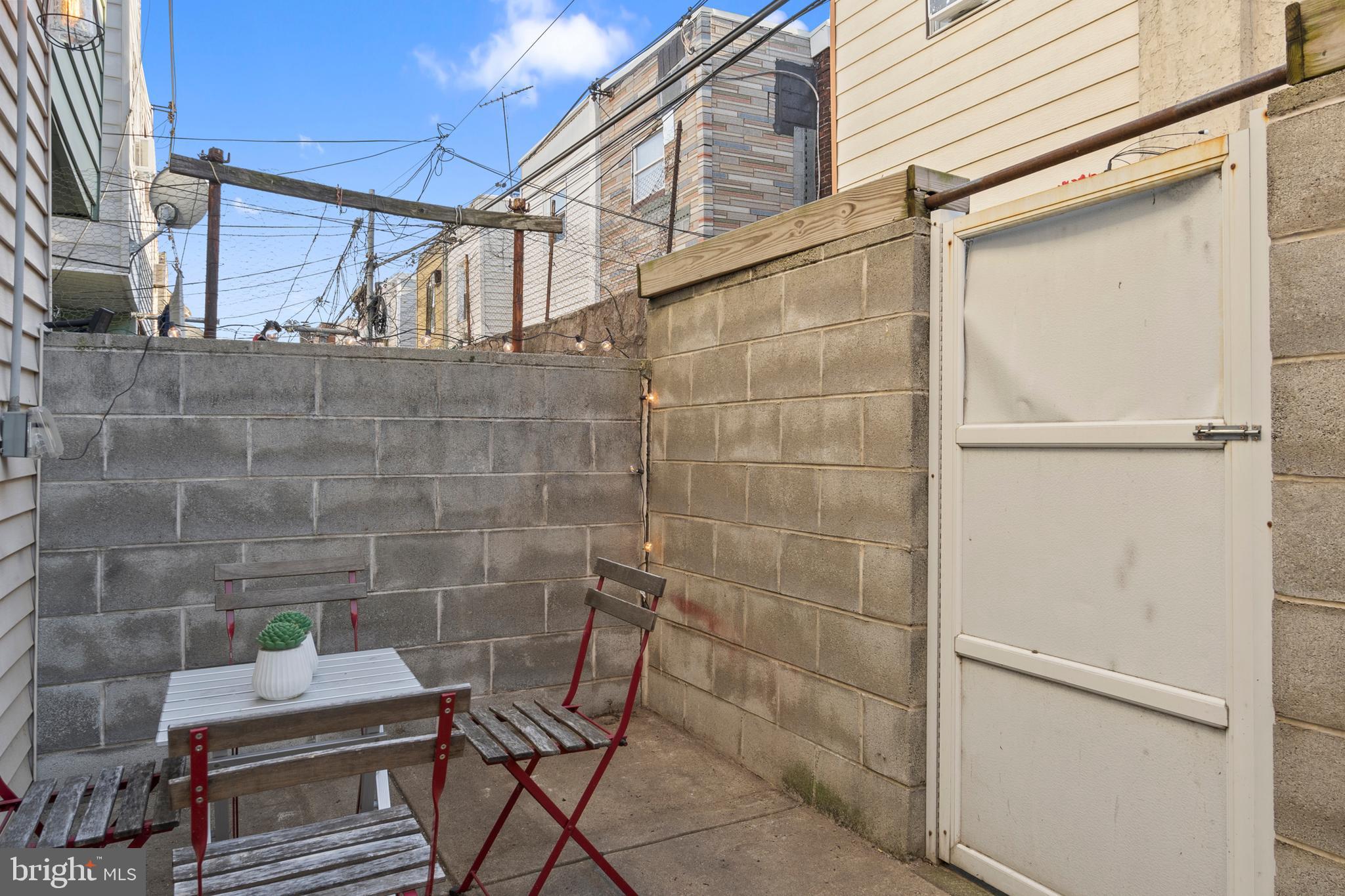 LOWER MOYAMENSING - Residential