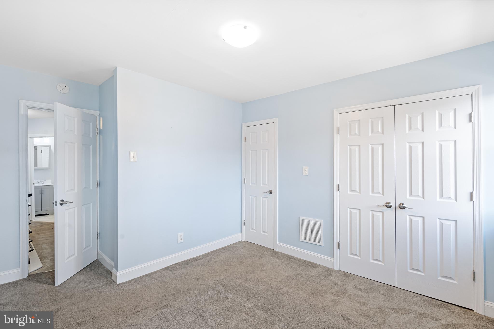 LOWER MOYAMENSING - Residential