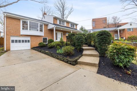 Photo of 6406 Crane Terrace, Bethesda, MD 20817 (MLS # MDMC2124164) Photo of 6406 Crane Terrace, Bethesda, MD 20817 (MLS # MDMC2124164)