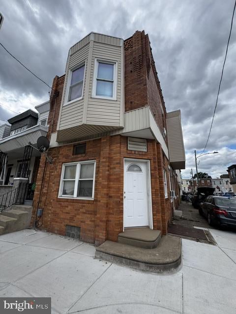 3244 CEDAR STREET