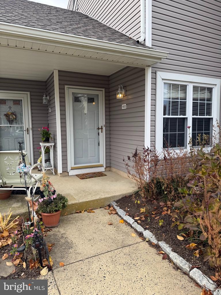 TAMERLANE - Residential Lease