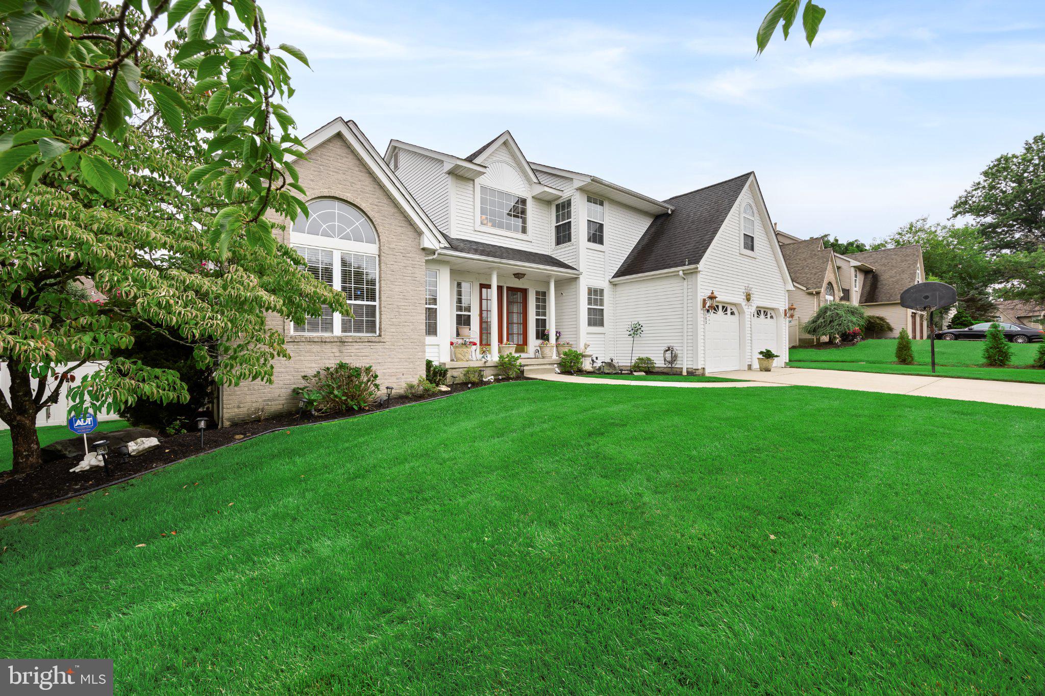 2103 BERWICK DRIVE