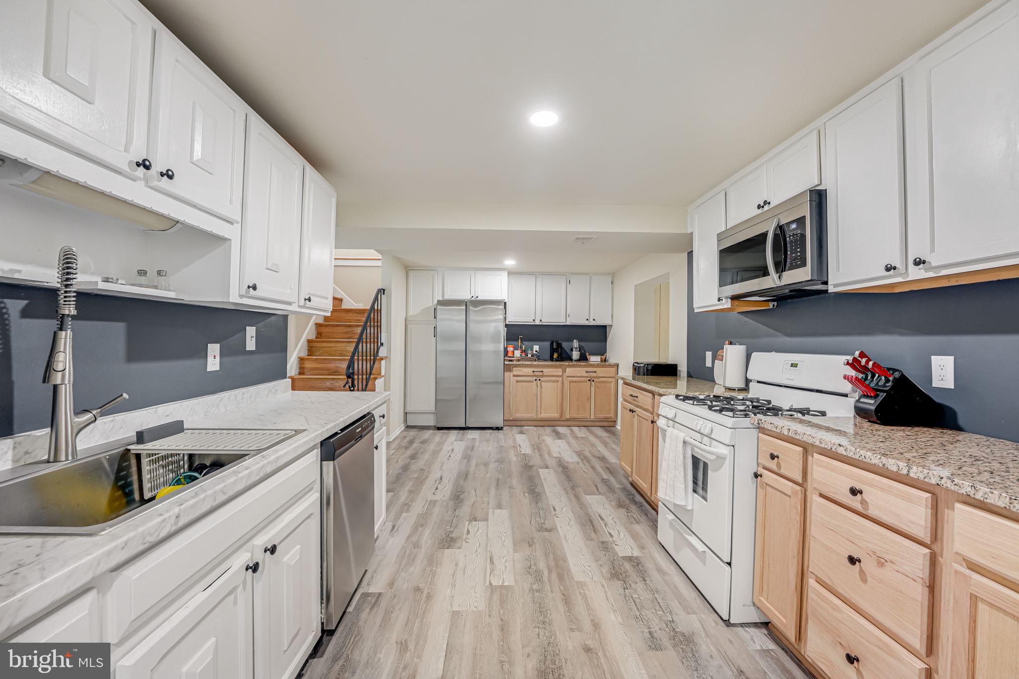 DALE CITY - Residential