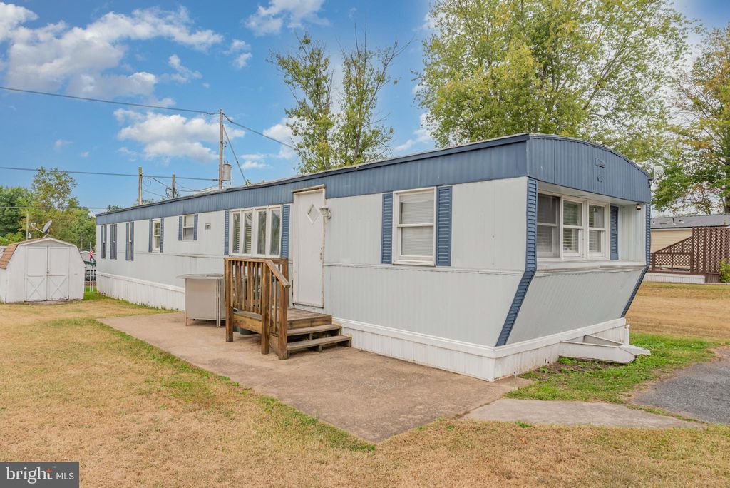 Photo of 65 Walmar Mnr, DILLSBURG, PA 17019 (MLS # PAYK2090300)