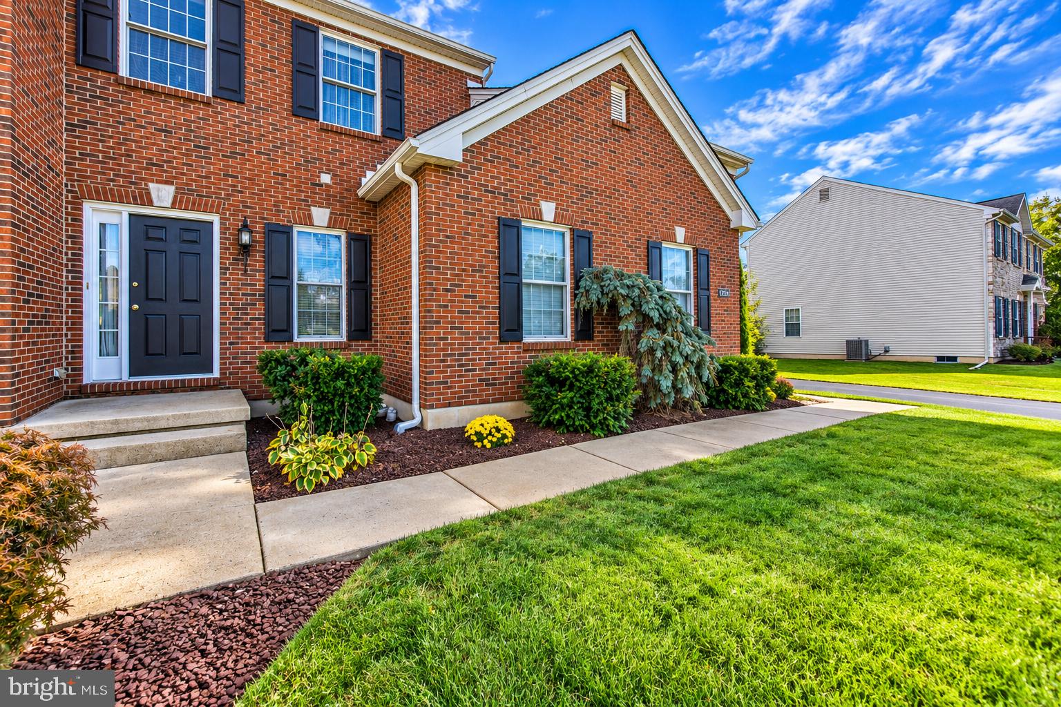 1263 CROFTON DRIVE