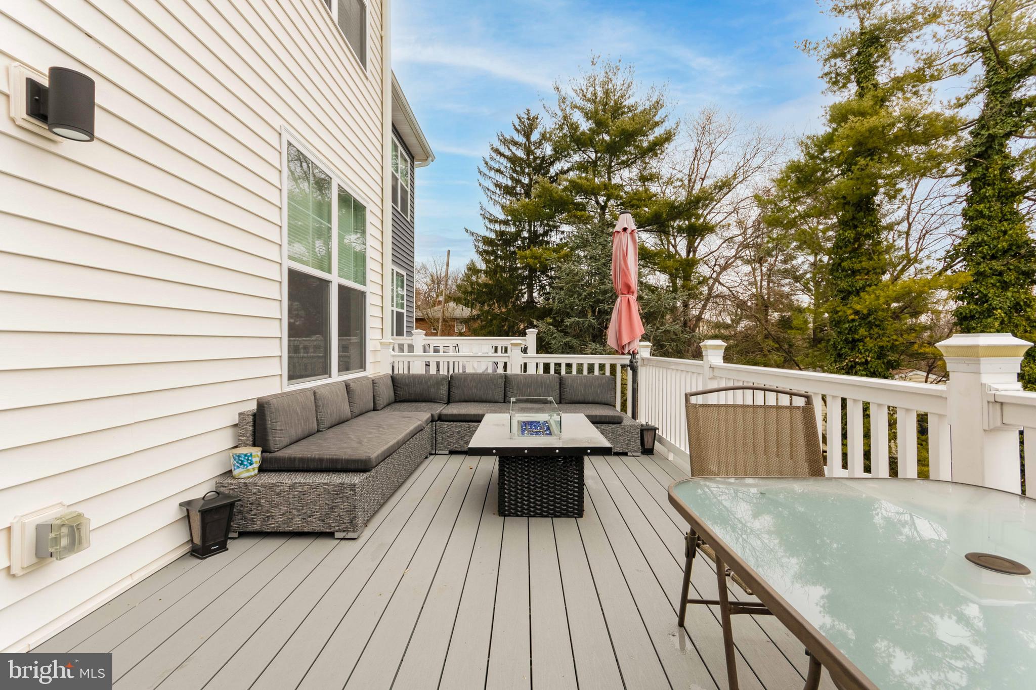 MAISON PLACE - Residential