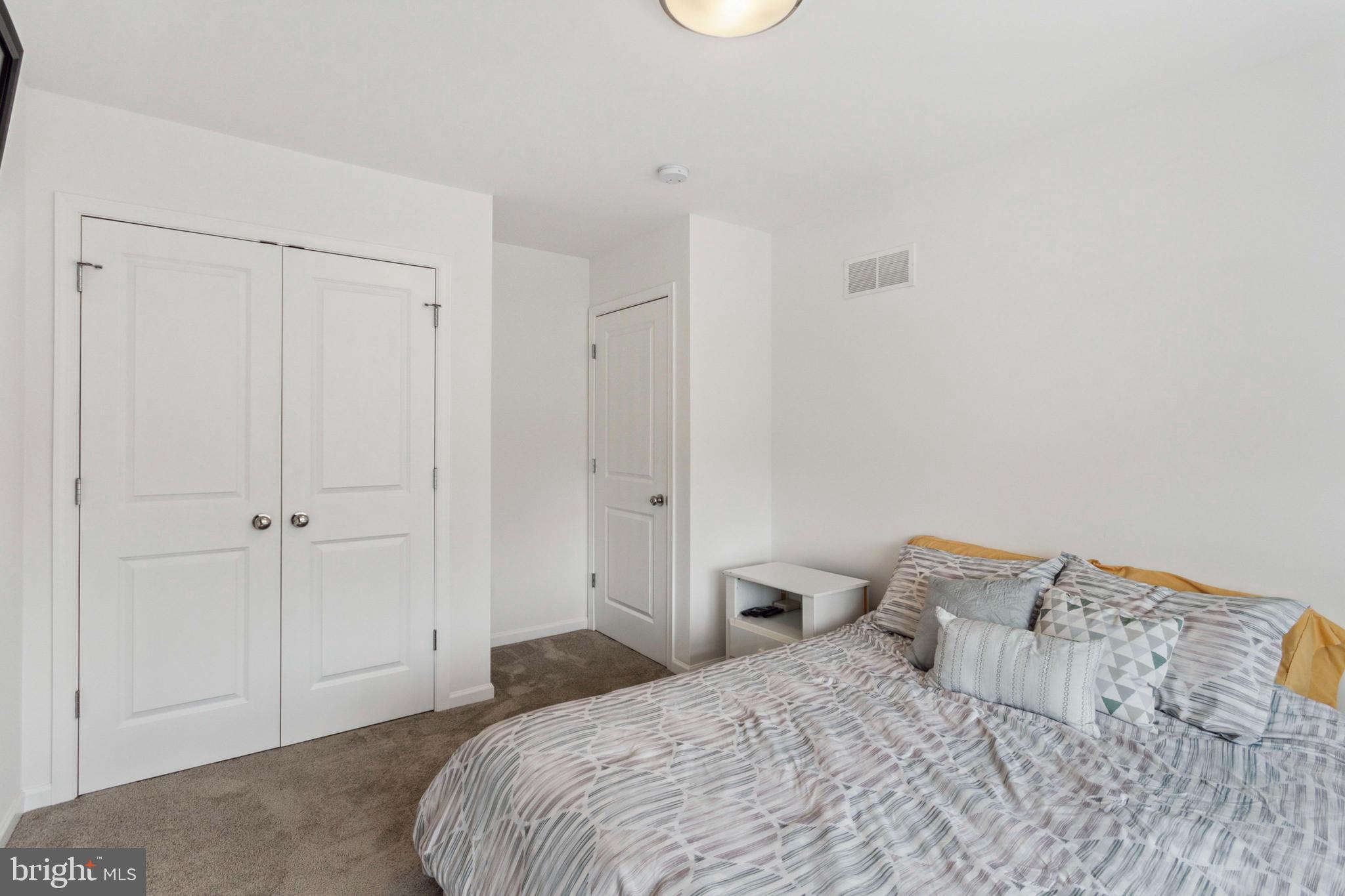 MAISON PLACE - Residential