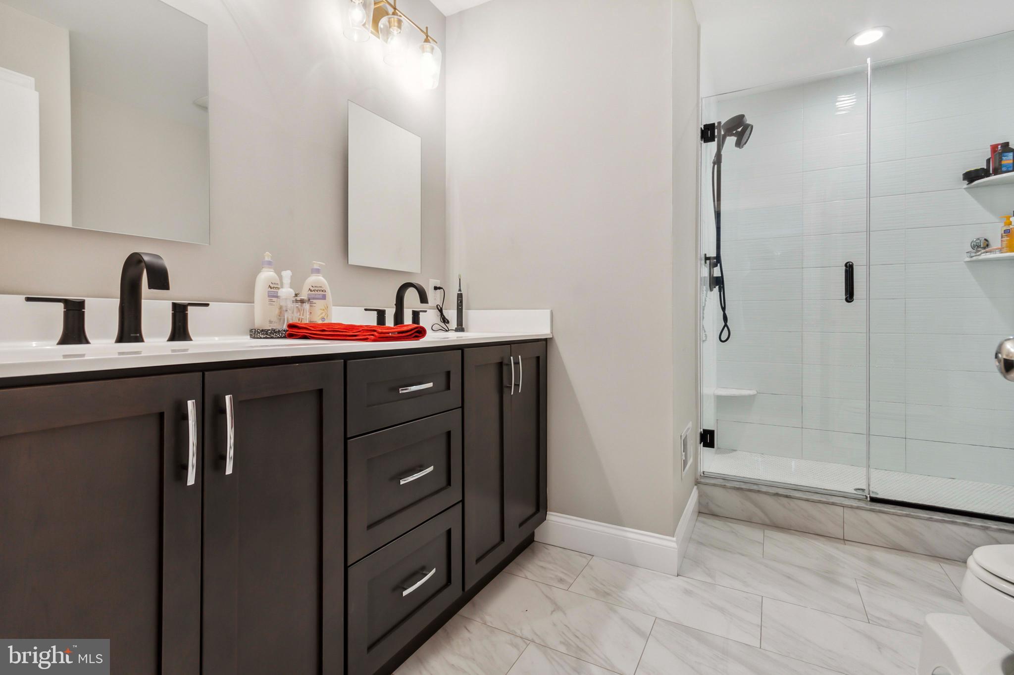 MAISON PLACE - Residential