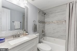 LAKESIDE PLAZA - Residential Lease