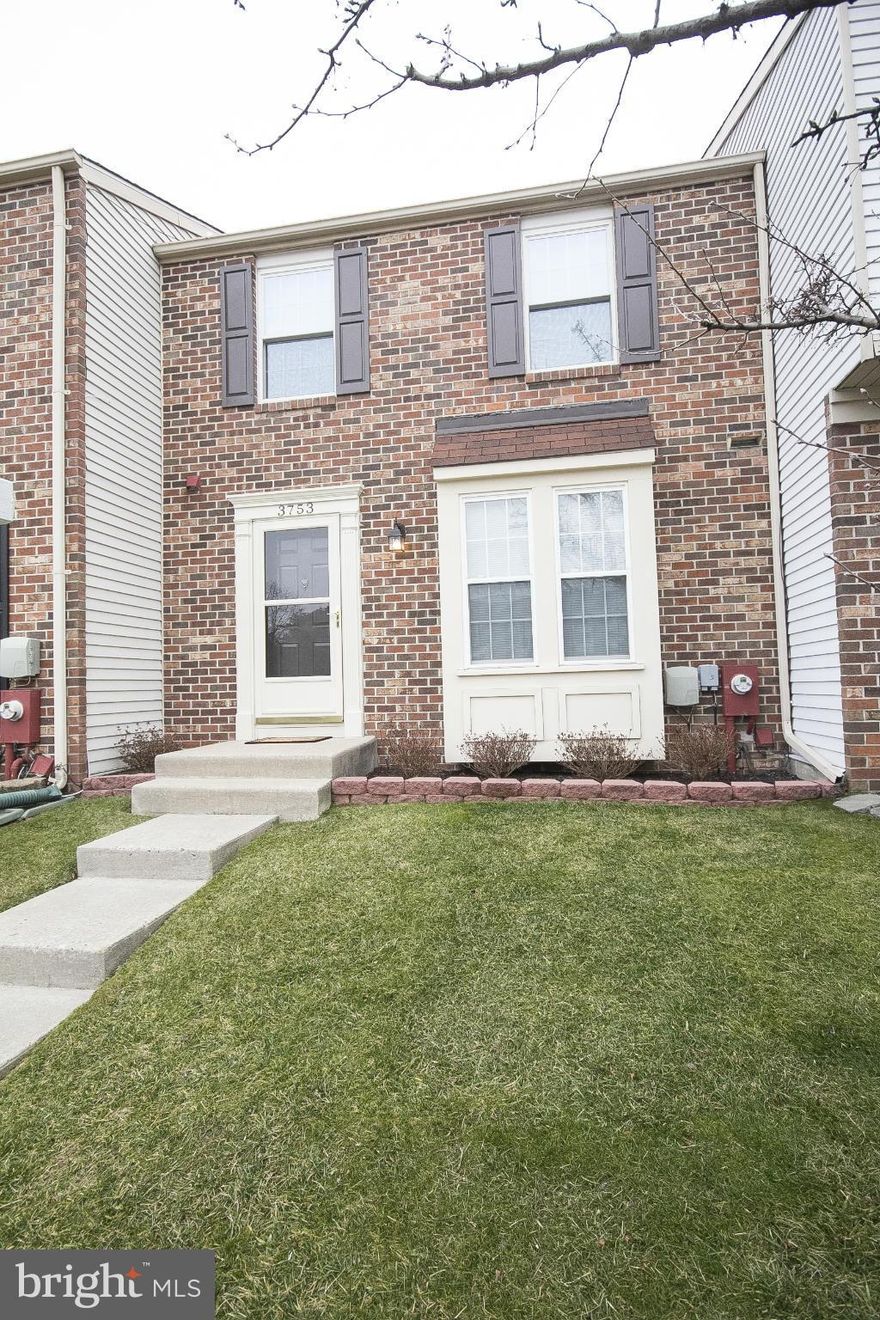 Well maintained home that has been gently lived in! Fresh paint and new neutral carpet with a large living/dining room that opens to a great deck for BBQs! Master bedroom with it's own bath and a second master bedroom with ensuite bath (two bedrooms were combined). HVAC and hot water heater only 2 yrs old, roof only 7 yrs old. Easy parking and a low HOA fee! Large basement ready for you to finish.