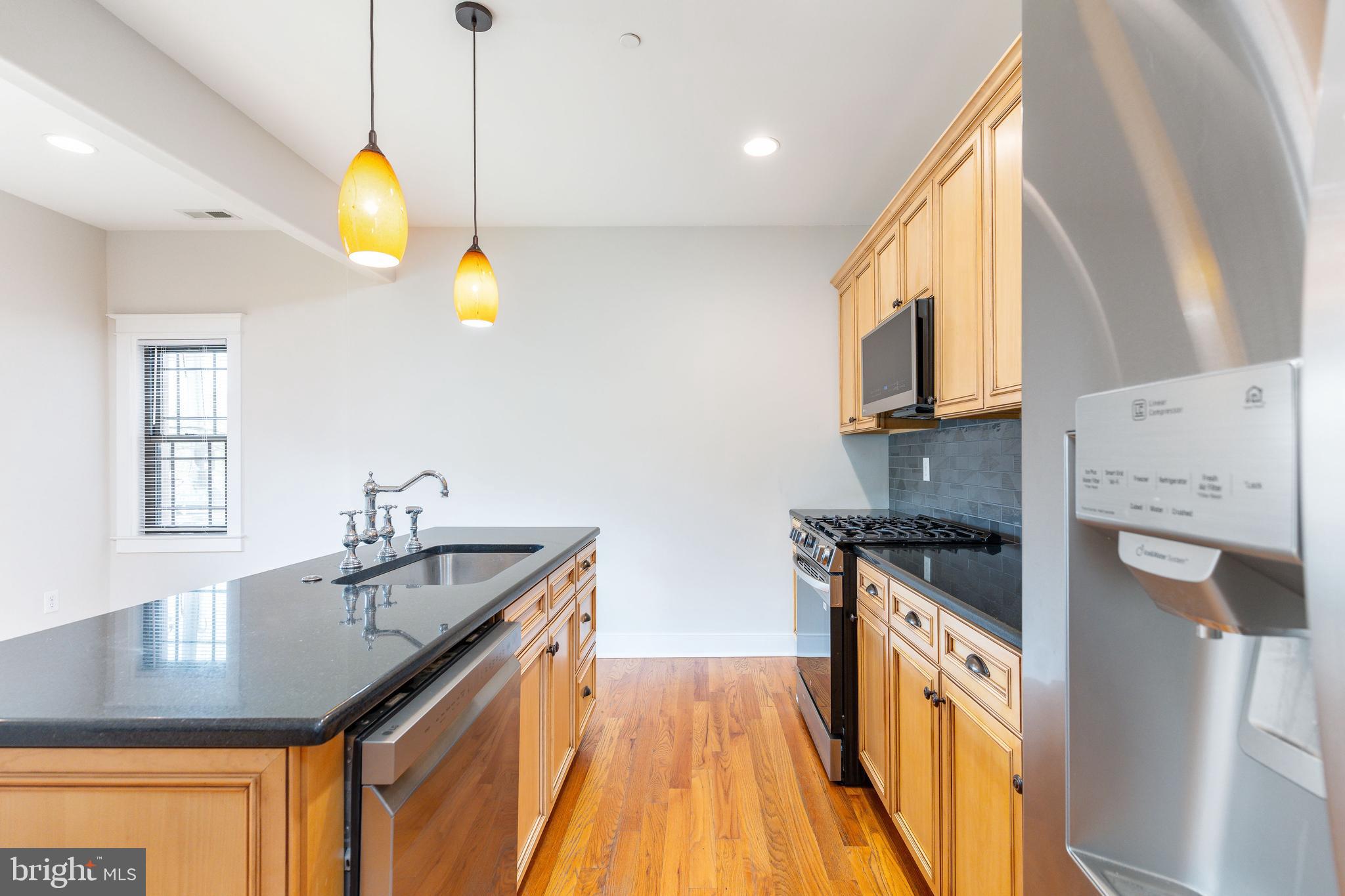 ROXBOROUGH - Residential Income