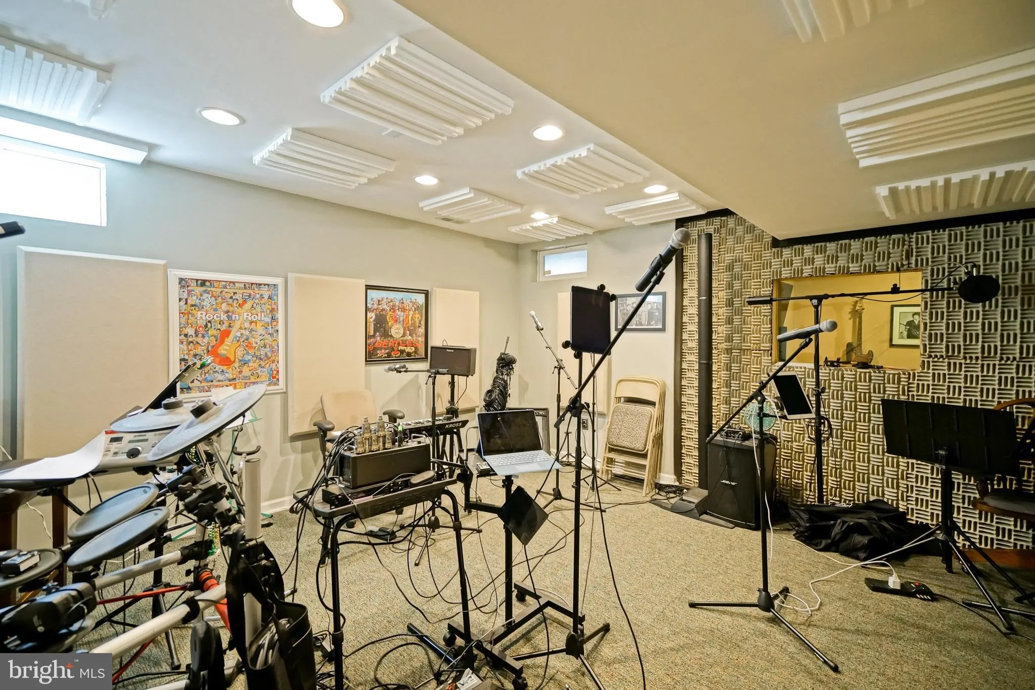 Lewes, Delaware 19958, United States, 4 Bedrooms Bedrooms, ,3 BathroomsBathrooms,Residential,Pending,208735