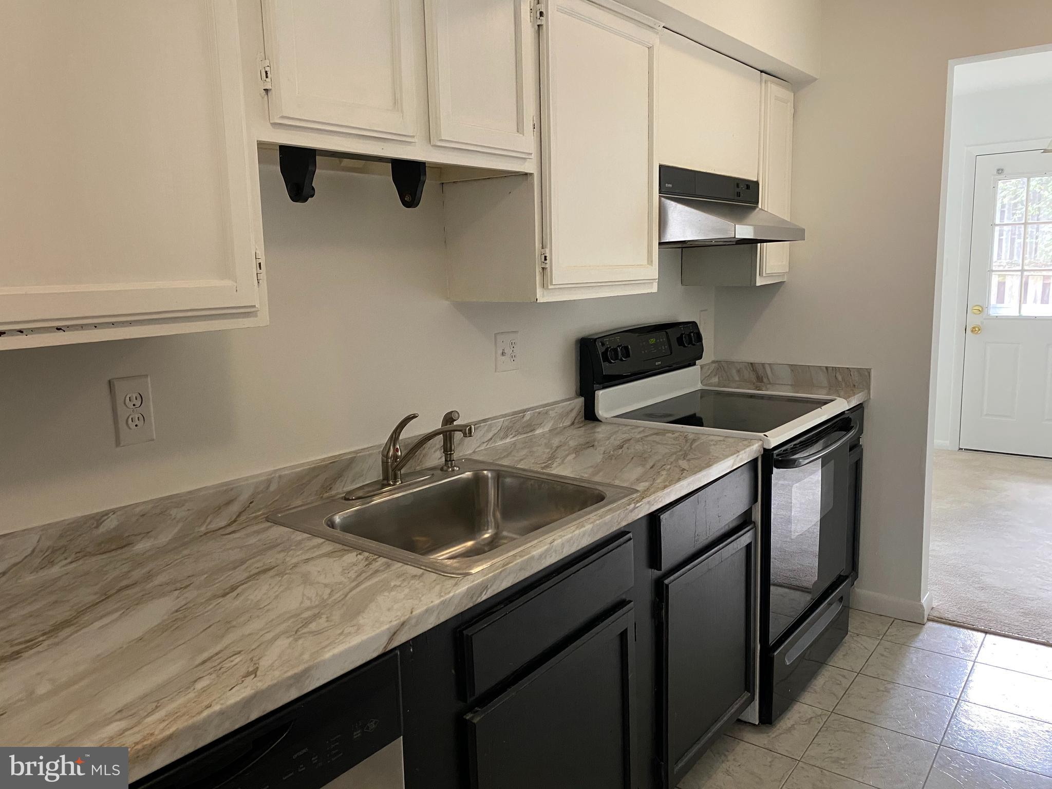 WINDSOR PARK - Residential Lease