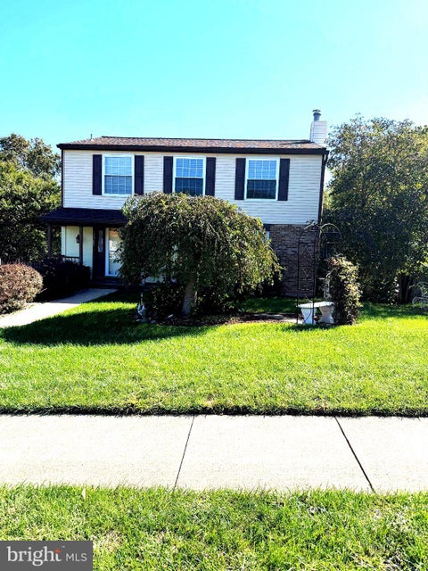 Photo of 13305 Smoketown Road, WOODBRIDGE, VA 22192 (MLS # VAPW2132072)