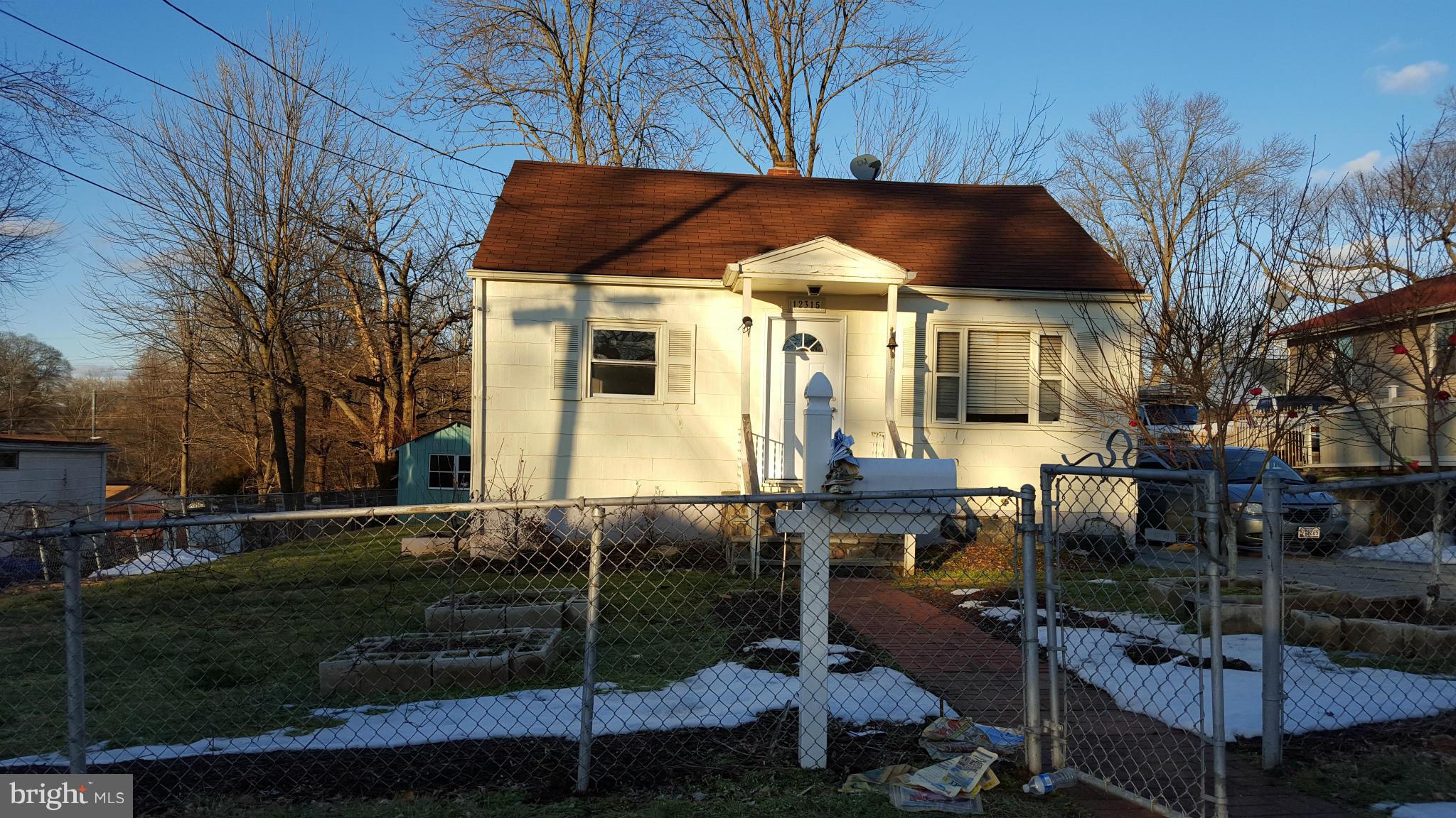 VEIRS MILL VILLAGE - Residential