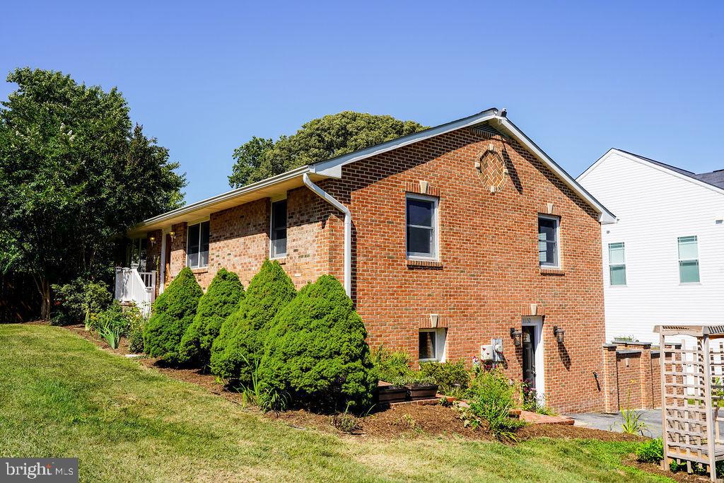 CAPE ST CLAIRE - Residential