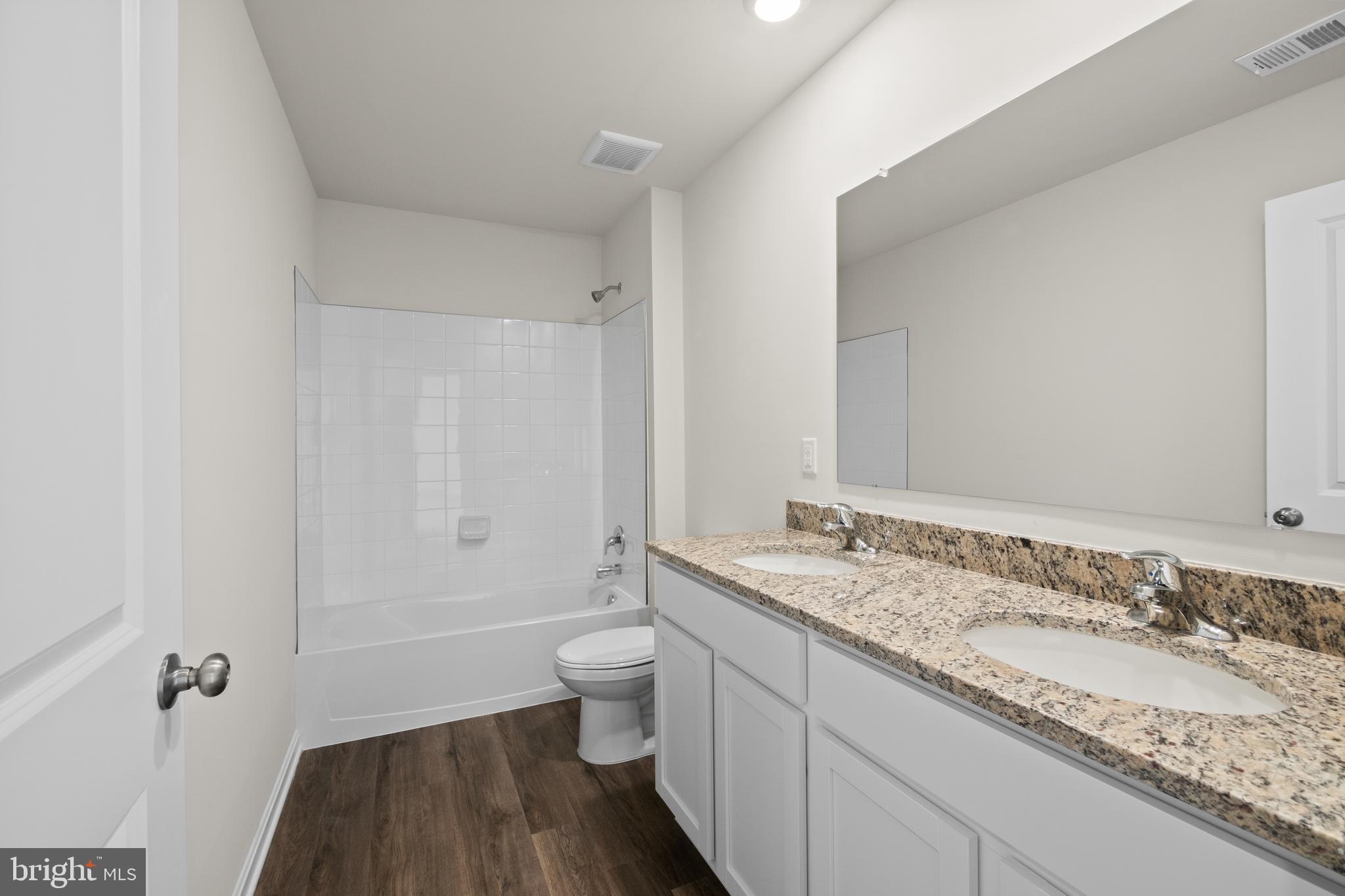 WATERMARK AT WESTPHALIA TOWN CENTER - Residential