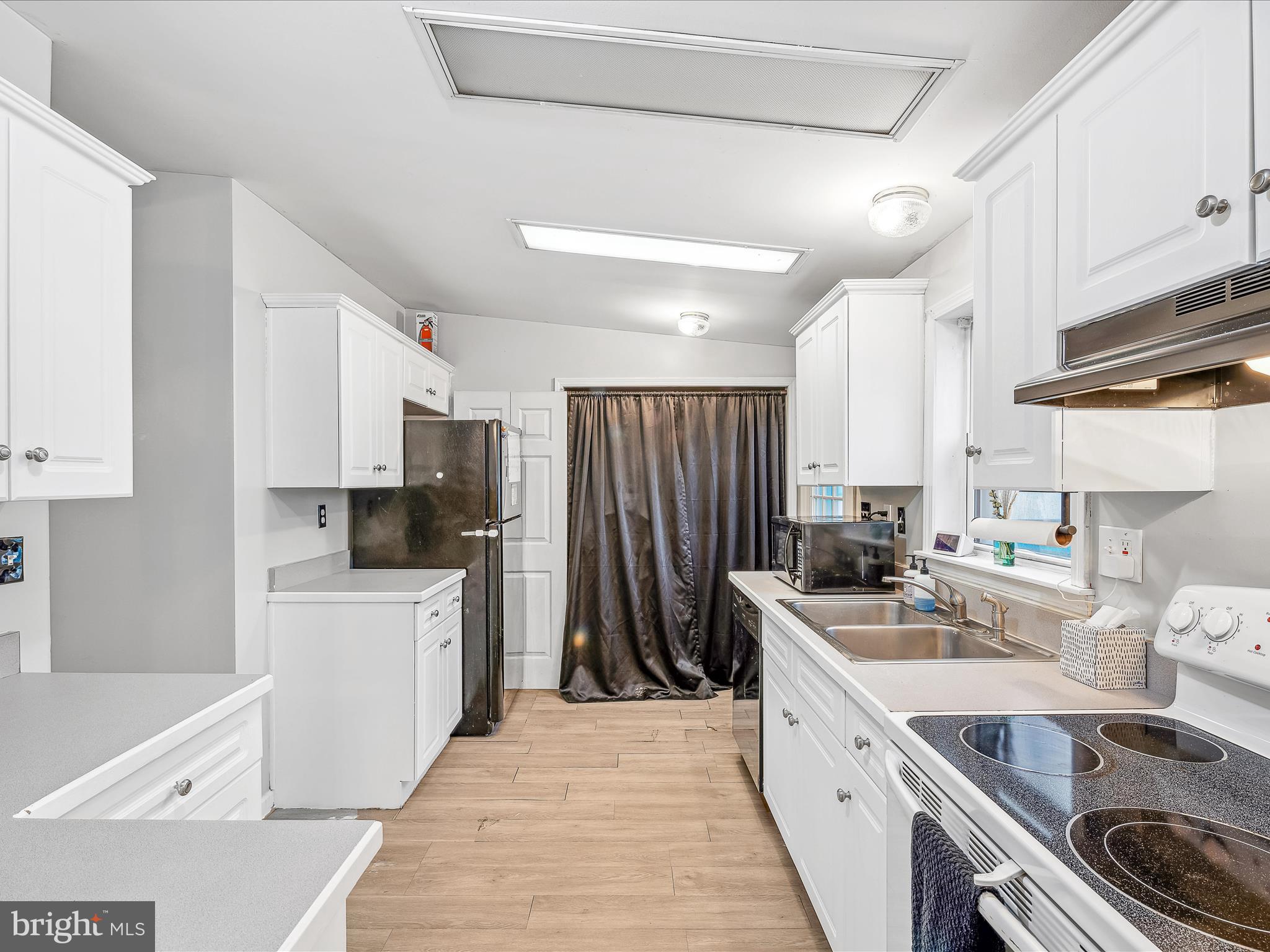 SPRINGFIELD VILLAGE - Residential